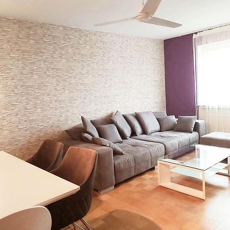 Penthouse "Marc Aurel" - Greatview, Wifi & Netflix Apartment Schweinfurt Exterior photo